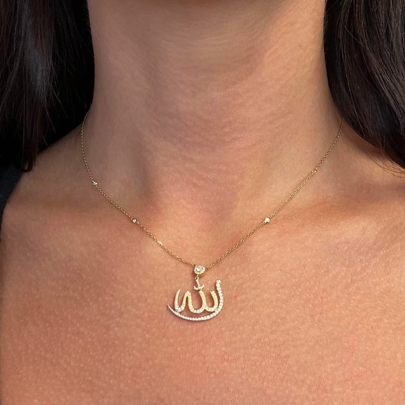 Messika 0.46Ctw Allah Faith Diamond Pendant Necklace 18K Yellow Gold 17.5 Inches - Picture 1 of 5
